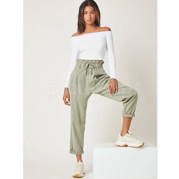 White Off The Shoulder Long Sleeve Crop Top Fitted - Picture 2 of 7